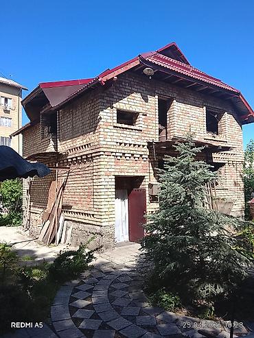 Продажа коттеджей и домов: Продаётся недостроенный кирпичный дом 3уровня мансардным этажом на — 9