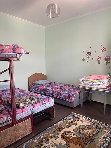 ысык куль: ** Коттеджный городок Демал., Цена в августе 5500 с., При бронировании — 7