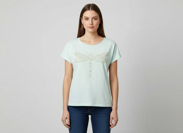 t shirty c: Women`s T-shirt, size M