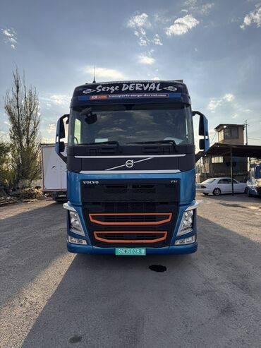 грузовые шины 19 5: Тягач, Volvo, 2015 г., Шторный