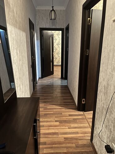 аренда двухкомнатных квартир в баку: Salam. Xırdalanda kristal1-də mənzildə yataq yeri kirayə verilir