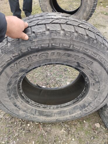 Təkərlər: Şin Yokohama 275 / 70 / R 16 — 2