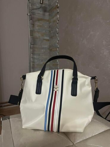 new yorker torbica: Shoulder bag, Tommy Hilfiger