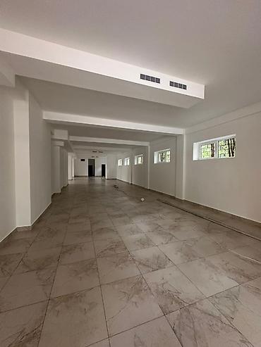 коммерческие помещения бишкек аренда: Магазин, В жилом доме, 260 м² Без оборудования, С ремонтом, Electricity сommunications, Отдельный вход — 2