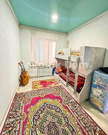 Продажа квартир: 4 комнаты, 78 м², 1 этаж — 4