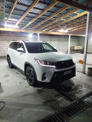 машина на запчасти: Toyota Highlander: 2019 г., 3.5 л, Автомат, Бензин, Кроссовер