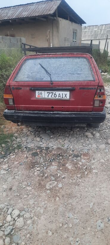 купить диски на фольксваген гольф 4: Volkswagen Passat Variant (универсал), поколение B2. Красный цвет