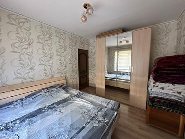 2 комнаты собственник без подселения с мебелью полностью: 3 комнаты, 72 м², Индивидуалка, 2 этаж, Косметический ремонт