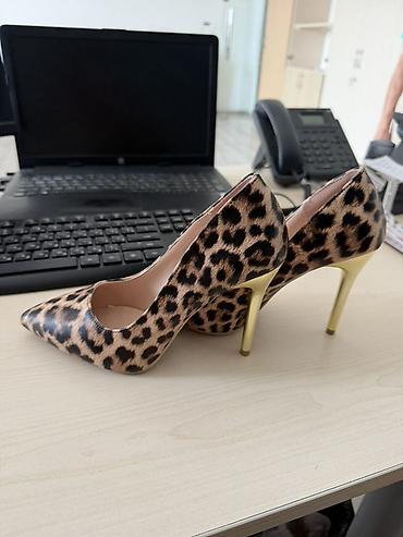 Tuflilər: Leopard naxışlı qadın tuflisi 36 razmer - Model: Klassik şpilka - — 1
