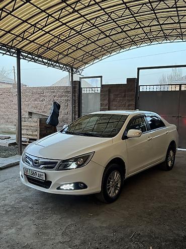 электромобиль нета: BYD E5: 2018 г., Электромобиль, Седан — 4