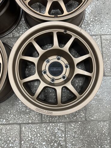 Диски: Литые Диски R 17 Комплект, отверстий - 6, Б/у at lalafo.kg — 4 Диски: Литые Диски R 17 Комплект, отверстий - 6, Б/у — 4