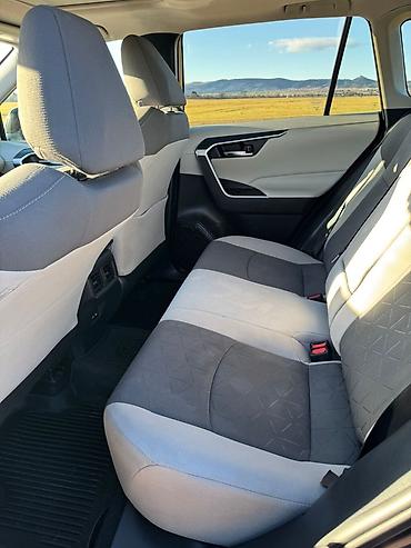 Toyota: Toyota RAV4: 2021 г., 2.5 л, Автомат, Бензин, Кроссовер — 15