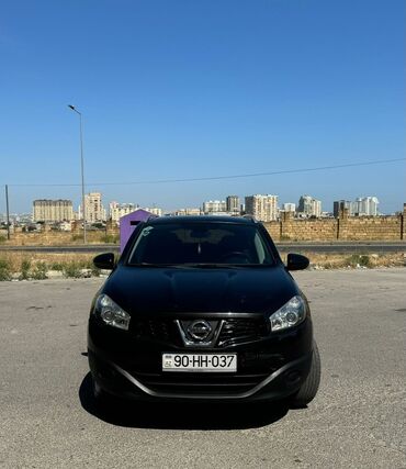 ниссан автозапчасти: Nissan Qashqai, qara kuzov, Azərbaycanda qeydiyyatlı (90-HH-037