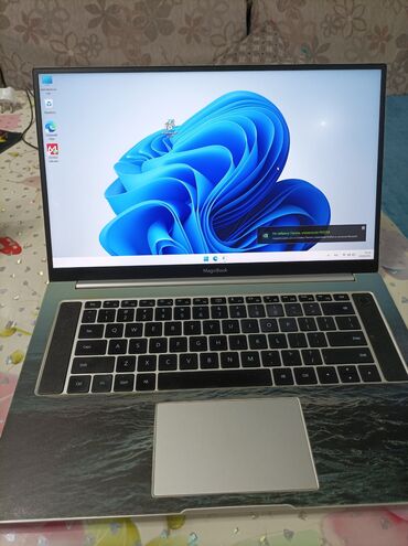 халадиник буу: Ноутбук, Honor, 8 ГБ ОЭТ, AMD Ryzen 5, 16 ", Колдонулган, Жумуш, окуу үчүн, эс тутум SSD