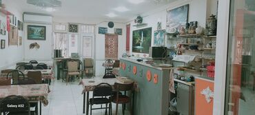 Сфера образования: Официант требуется, Кафе, 2 раза в месяц оплата, Любой возраст, 3-5 лет опыта