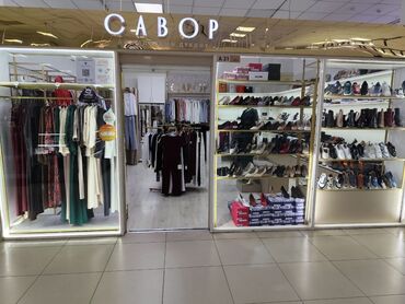 сдам место в салоне красоты: Сдаю Кронштейн, 30 м², Караван, С ремонтом, Действующий, С оборудованием