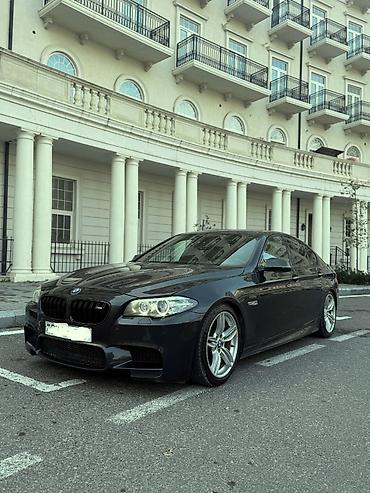 quad: BMW 5 series: 3 l | 2015 il Sedan — 1