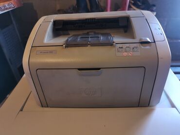 Сканеры: Продаётся принтер HP1020 в отличном состоянии. Тел