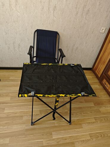стеклянный стол на кухню купить: Yeni, Kvadrat masa, 1 stul, Qatlanan, Stullar ilə, Metal