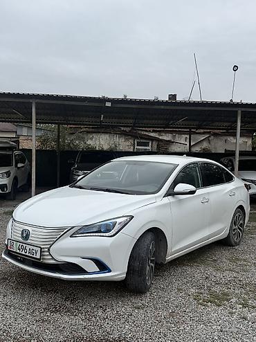 Продажа авто: Changan Eado: 2019 г., Автомат, Гибрид, Седан — 2