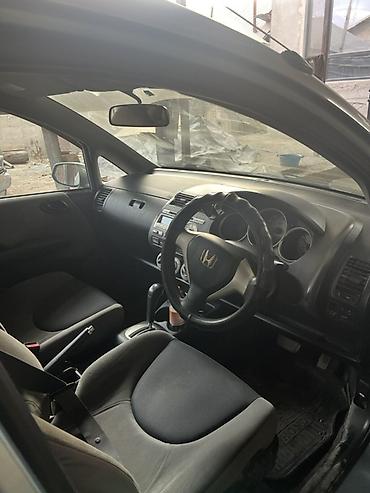 fit ge: Honda Fit: 2004 г., 1.3 л, Автомат, Бензин, Хэтчбэк — 3