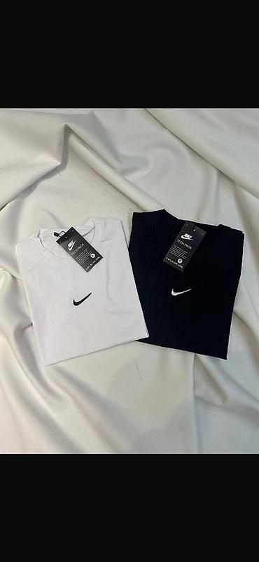 Majice kratkih rukava: 04. ženske majice S,M,L,XL,XXL veličine 1 komad 2700din . 2 komada — 11