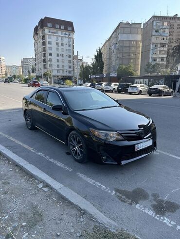 продаю машину требуется ремонт двигателя: Toyota Camry: 2013 г., 2.5 л, Автомат, Бензин, Седан