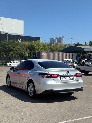 camry 70 цена: Toyota Camry: 2022 г., 2.5 л, Гибрид, Седан — 5
