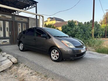 kvadrasikl qiymeti: Toyota Prius: 1.5 л | 2007 г. Седан