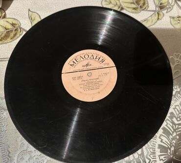 CD, DVD disklər və kassetlər: 1977-1978-ci il buraxılışlı milli musiqimizə aid müxtəlif növ — 39