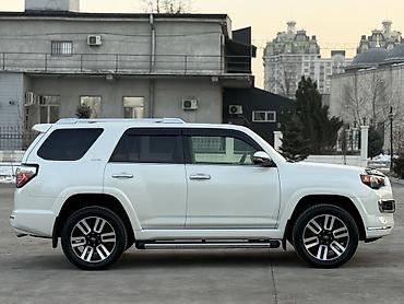 Toyota: Toyota 4Runner: 2020 г., 4 л, Автомат, Бензин, Внедорожник — 6