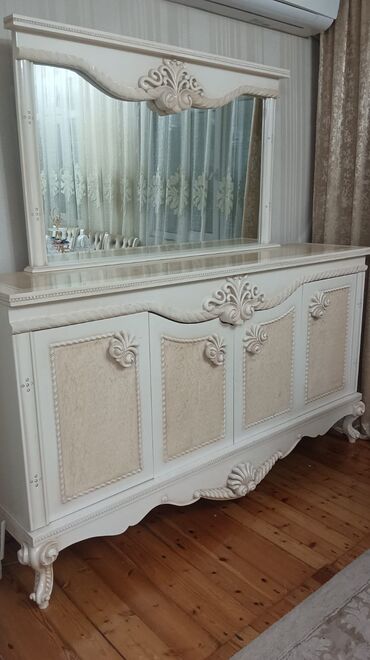 Qonaq otağı dəstləri: Komod, Masa və oturacaqlar, Servant — 12