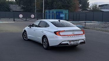 хюндай 72: Hyundai Sonata: 2020 г., 2 л, Автомат, Бензин, Седан — 2