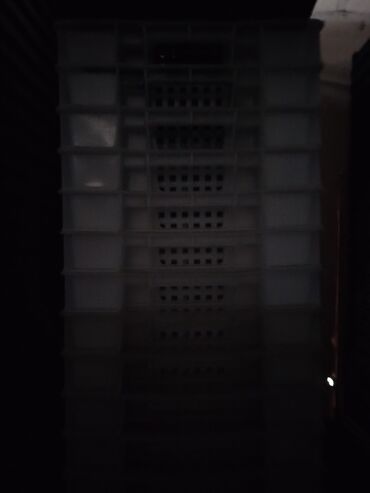 Konteynerlər: Yesikler her novde. Oteller ucun parca ayaqqabi yeni şəpiy. Veşilka — 10