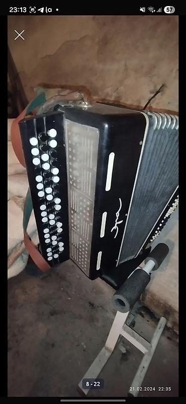 Гитары: Гитара гитары есть еще скрипка 1/8 и аккордеон барабанная установка — 23