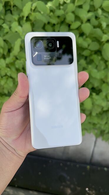 3 симочный телефон: Xiaomi, Mi 11 Ultra, Б/у, 256 ГБ, цвет - Белый