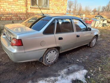 Daewoo: Daewoo Nexia: 2009 г., 1.5 л, Механика, Бензин, Седан — 4
