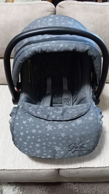Autosedišta: Potpuno novo autosediste za bebe.
Uplata pa slanje — 5
