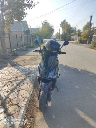 ретро скутер: Скутер түрү 150 куб. см, Бензин, Колдонулган