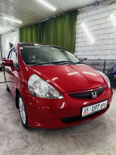 Honda: Honda Fit: 2005 г., 1.5 л, Вариатор, Бензин, Хэтчбэк