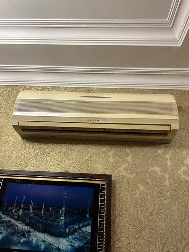 оконный кондиционер: Кондиционер Toshiba, Б/у, 100 и более м²