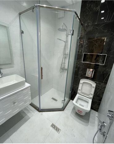 Duş kabinaları, arakəsmələr: Yeni Arakəsmə, Pulsuz çatdırılma — 26