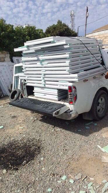 Plastik pəncərələr: Bi̇nə sovxozda leri̇k marketi̇n yaninda dopdan qi̇yməti̇nə qapi — 3