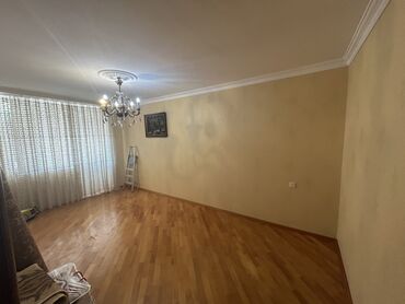 Köhnə tikili: Bakı, 4 otaqlı, Köhnə tikili, 100 kv. m — 2