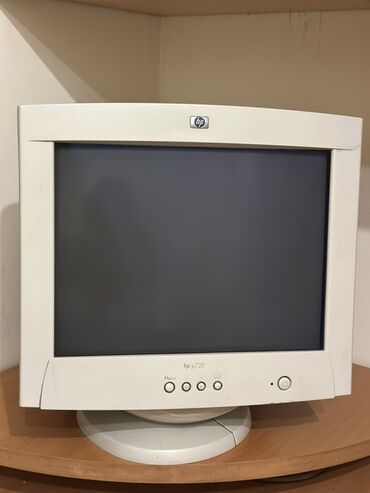 Kompüter ehtiyyat hissələri: HP p720 CRT monitor - Ekran: 17" (təx.), düz ön panel, HP p720