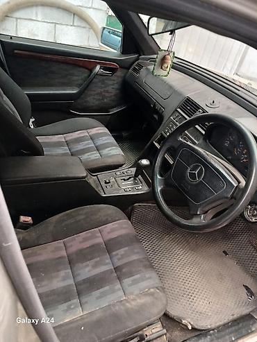 Продажа авто: Mercedes-Benz C-Class: 2002 г., Автомат, Седан — 4