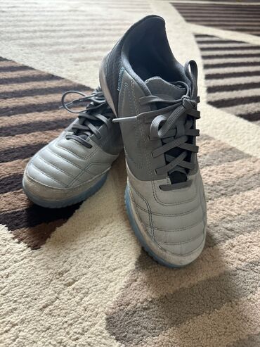 футбольная форма роналду: Мужские кроссовки, 39, Adidas, Б/у, Самовывоз