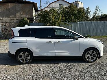 FAW: FAW Besturn: 2023 г., Автомат, Электромобиль, Универсал — 6