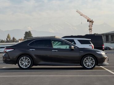 Toyota: Toyota Camry: 2018 г., 2.5 л, Гибрид, Седан — 9