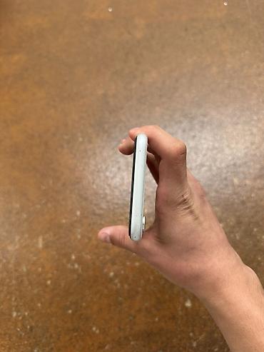 телефон хр: IPhone Xr, Б/у, 128 ГБ, Белый, Чехол, 79 % — 6
